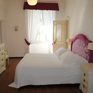 Lillia Apartment